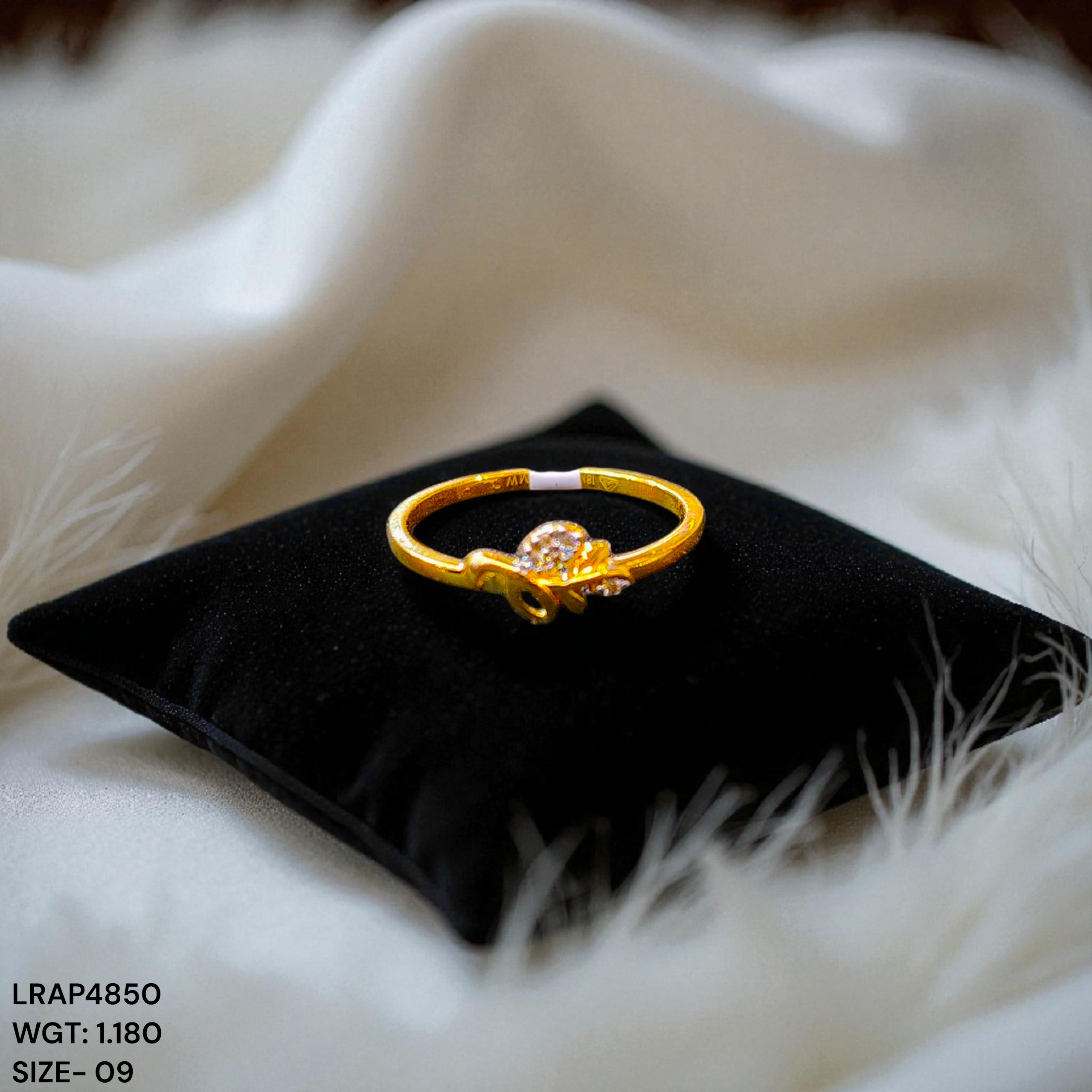 (GLFR18) RAJLAXMI DIAMOND JEWELLERY (SIZE:09) - WGT: 1.180 GM - NATURAL DIAMOND (0.02 CENT) HUID HALLMARK 18KT DIAMOND FINGER RING FOR WOMEN WITH CERTIFICATE OF AUTHENTICITY BY ZORBA (DESIGN NO: LRAP4850).