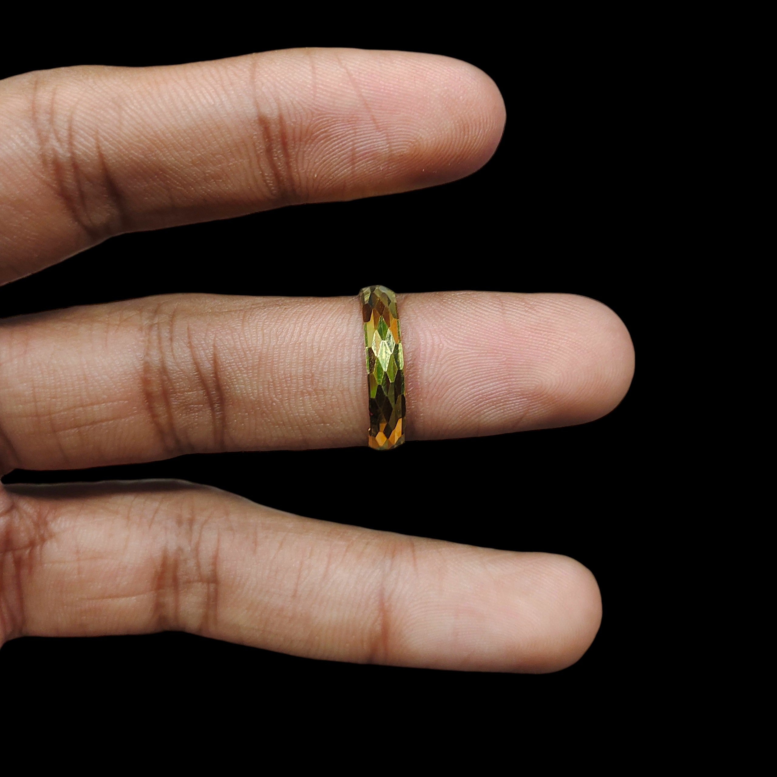 LADIES RING- (SIZE: 16) WGT: 0.680 GM APPROX BIS CERTIFIED HUID HALLMARK 9KT GOLD THUMB RING FOR UNISEX 1 PIECE.