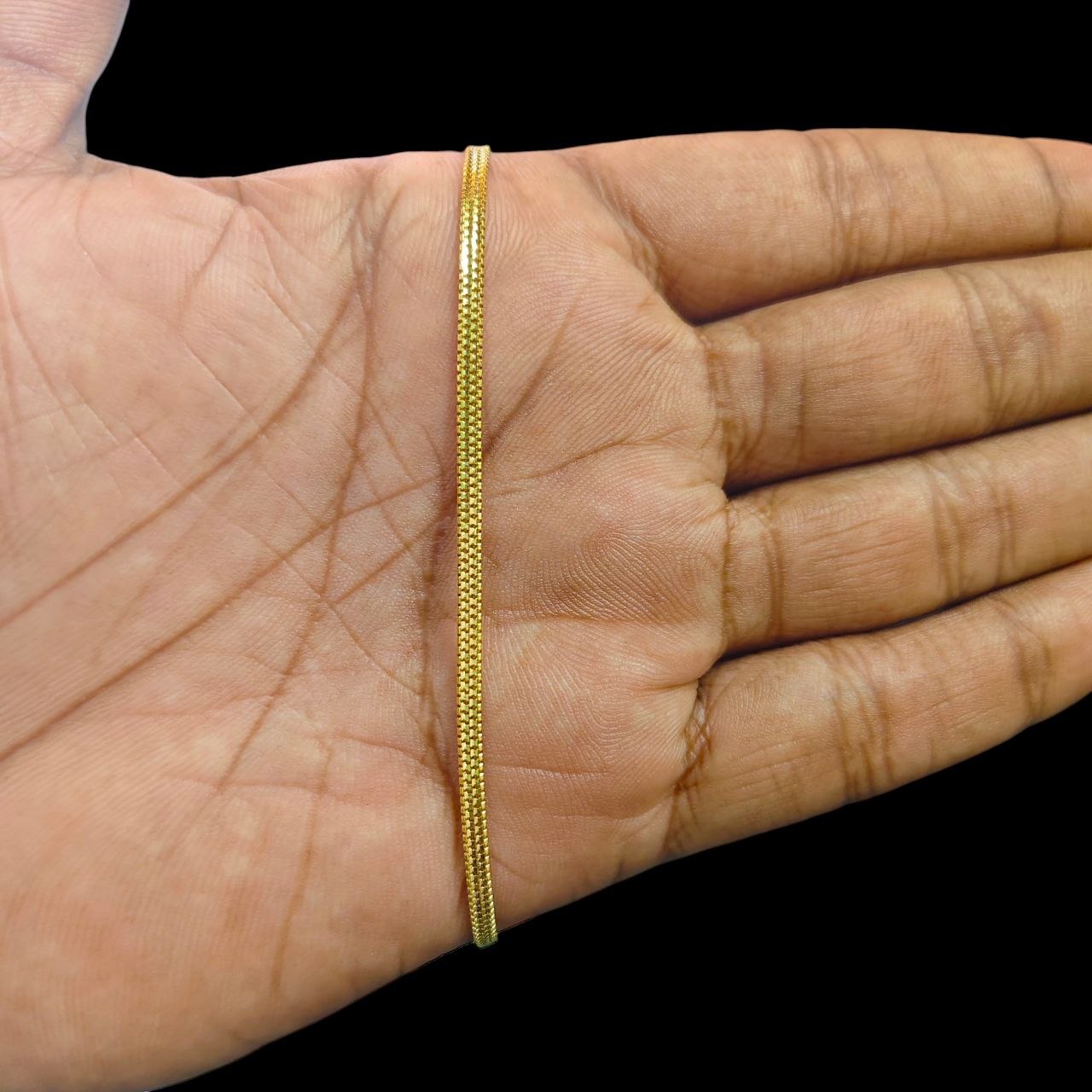 GOLD CHAIN- (WGT: 4.828 GM APPROX) BIS CERTIFIED HUID HALLMARK 9KT GOLD CHAIN (20 INCH) 1 PIECE FOR UNISEX.