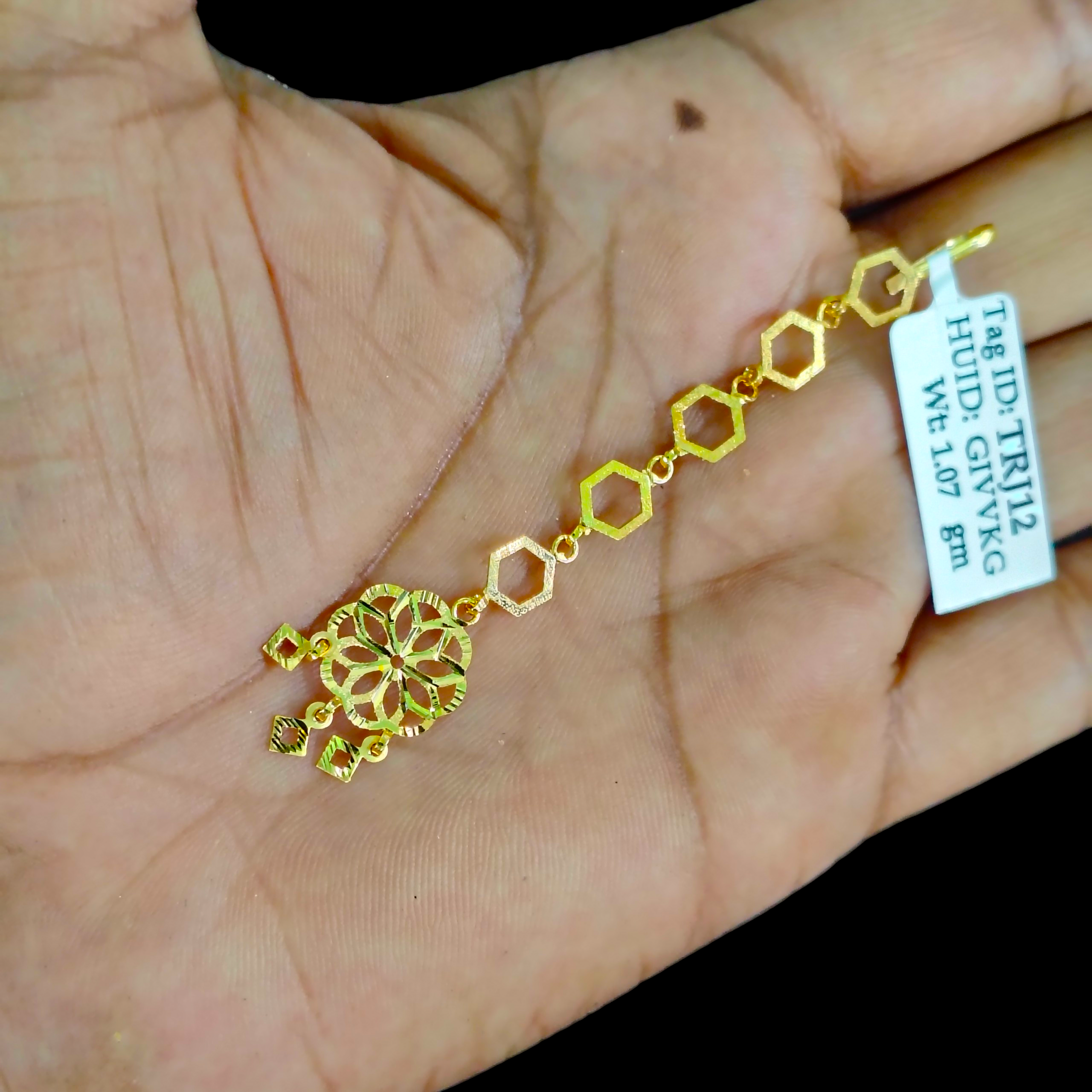 GOLD TICKLY- BIS CERTIFIED WGT: 1.070 GM APPROX HUID HALLMARK 375 9KT GOLD TICKLY (MANGTIKA) 1 PIECE FOR MARRIAGE.