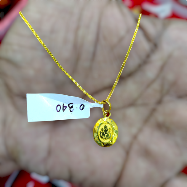 TRJ WGT: 0.340 GM APPROX KDM GOLD LOCKET 1 PIECE (50 TONCH) WITH ADJUSTABLE TASSEL.