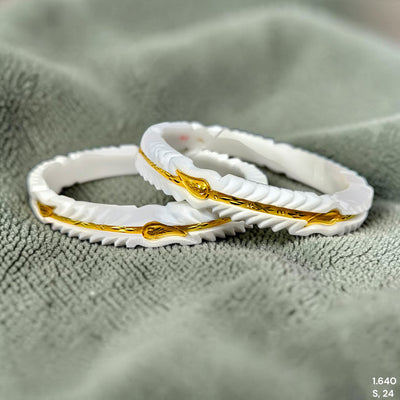 GSB9K- (4UBHDH)-(4DJYIH) (SIZE:24) (WGT: 1.640 GM APPROX) BIS CERTIFIED HUID HALLMARK 375 9KT GOLD SAKHA BADHANO 1 PAIR FOR WOMEN (CHILA PATH DESIGN) NOT FOR REGULAR USE.