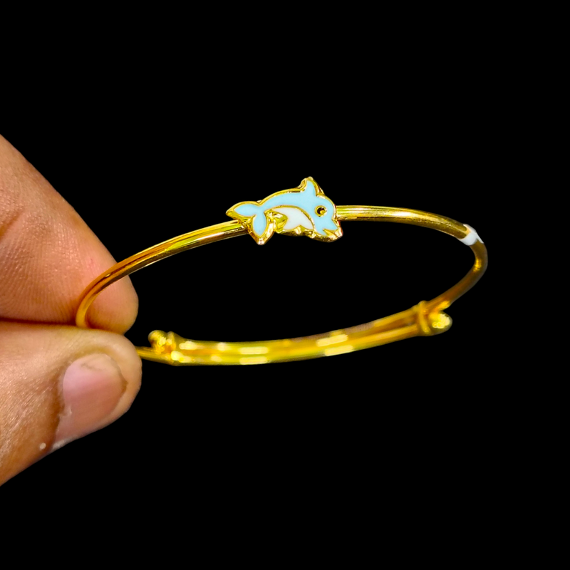 BABY JEWELLERY- (WGT: 1.650 GM APPROX) BIS CERTIFIED 375 9KT GOLD BABY BANGLE 1 PIECE FULL ADJUSTABLE SIZE FROM NEW BORN TO 4 YEARS (FOR RICE CEREMONY AND BIRTHDAY).