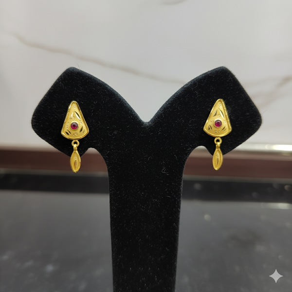 (GSE22) BIS CERTIFIED WGT: 0.750 GM APPROX HUID HALLMARK 916 22KT GOLD TOPS 1 PAIR FOR WOMEN.