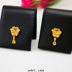RAJLAXMI WGT: 1.030 GM APPROX HUID HALLMARK 916 22KT GOLD EAR TOPS STUD 1 PAIR FOR REGULAR USE.