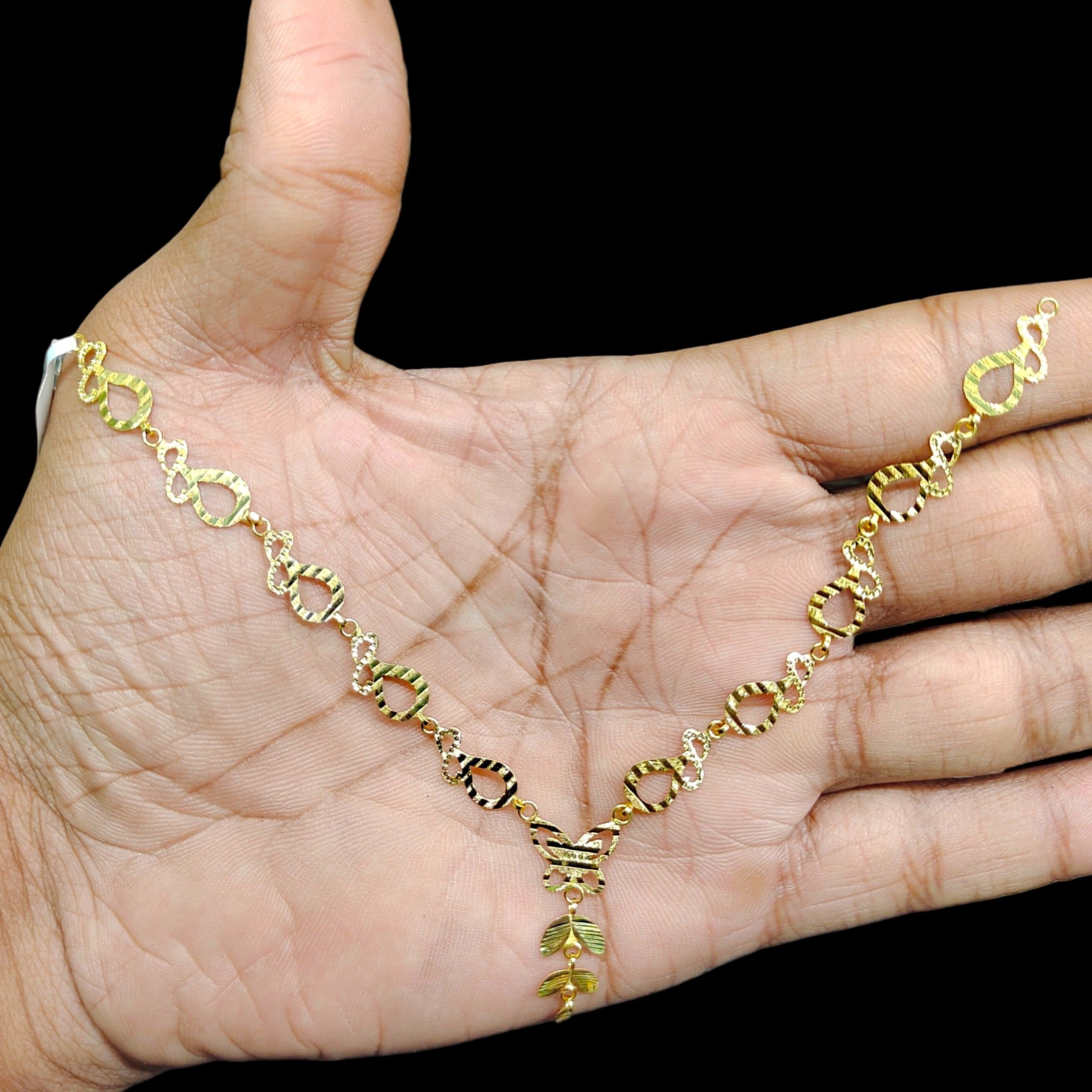 GOLD NECKLACE-(WGT: 2.390 GM APPROX) BIS CERTIFIED HUID HALLMARK 375 9KT GOLD NECKLACE 1 PIECE FOR WOMEN.