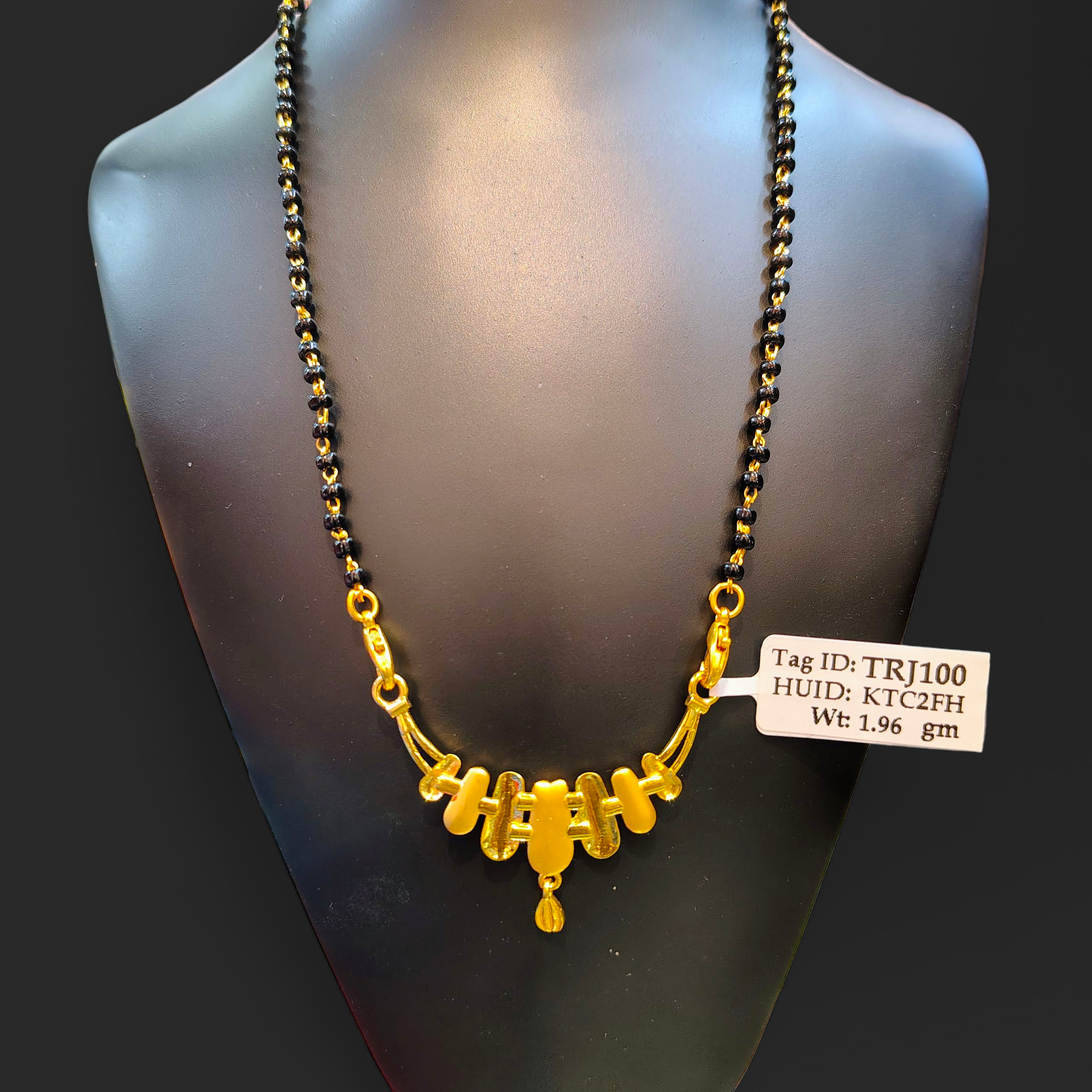 (GPM9) TRJ WGT: 1.960 GM APPROX BIS CERTIFIED HUID HALLMARK 9KT GOLD PENDANT FOR WOMEN 1 PIECE FOR REGULAR USE.