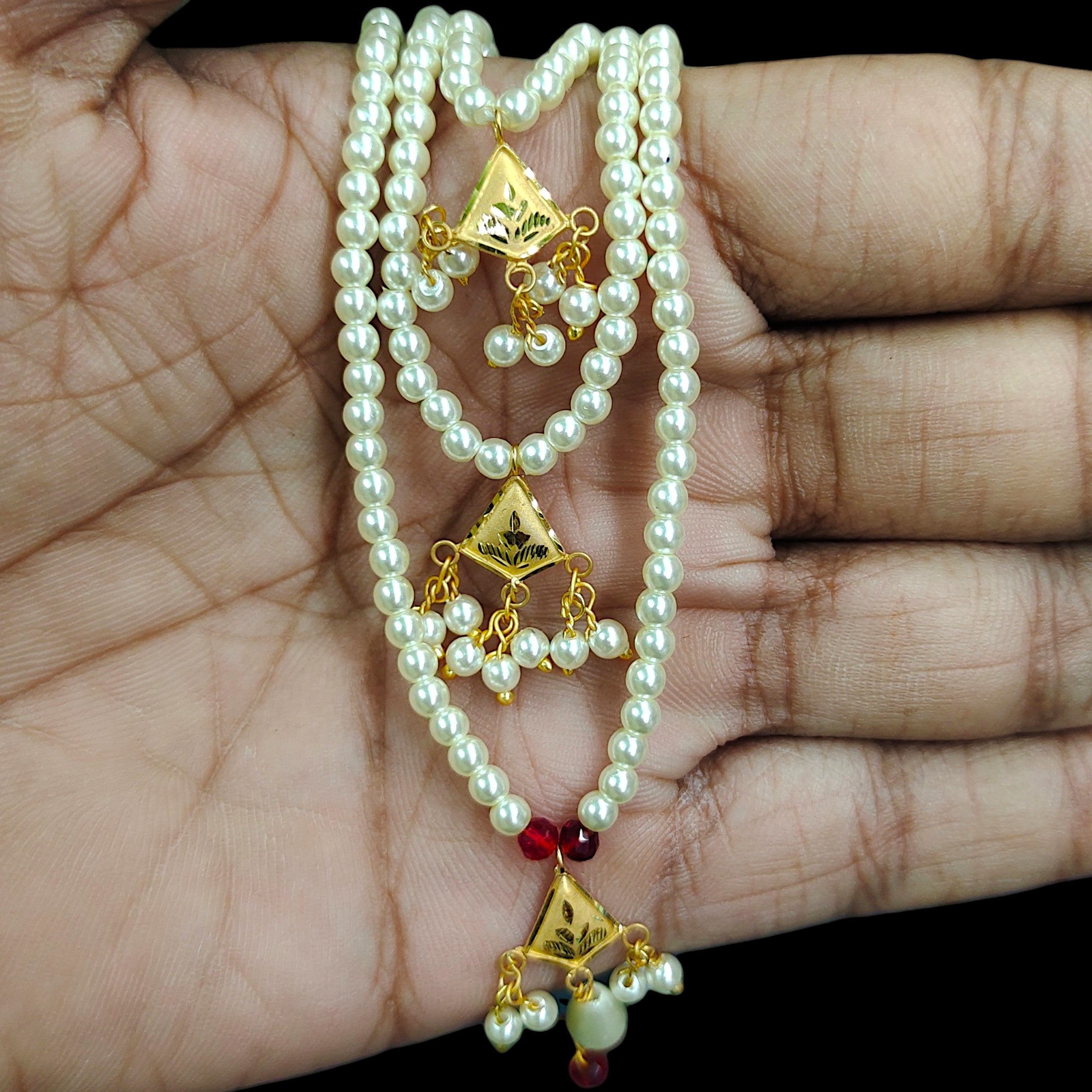 (GMH)- (WGT: 0.450 GM APPROX) BIS CERTIFIED HUID HALLMARK 9KT GOLD MOTI SITAHAR NECKLACE 1 PIECE WITH ADJUSTABLE TASSEL.(Q4YVD6)