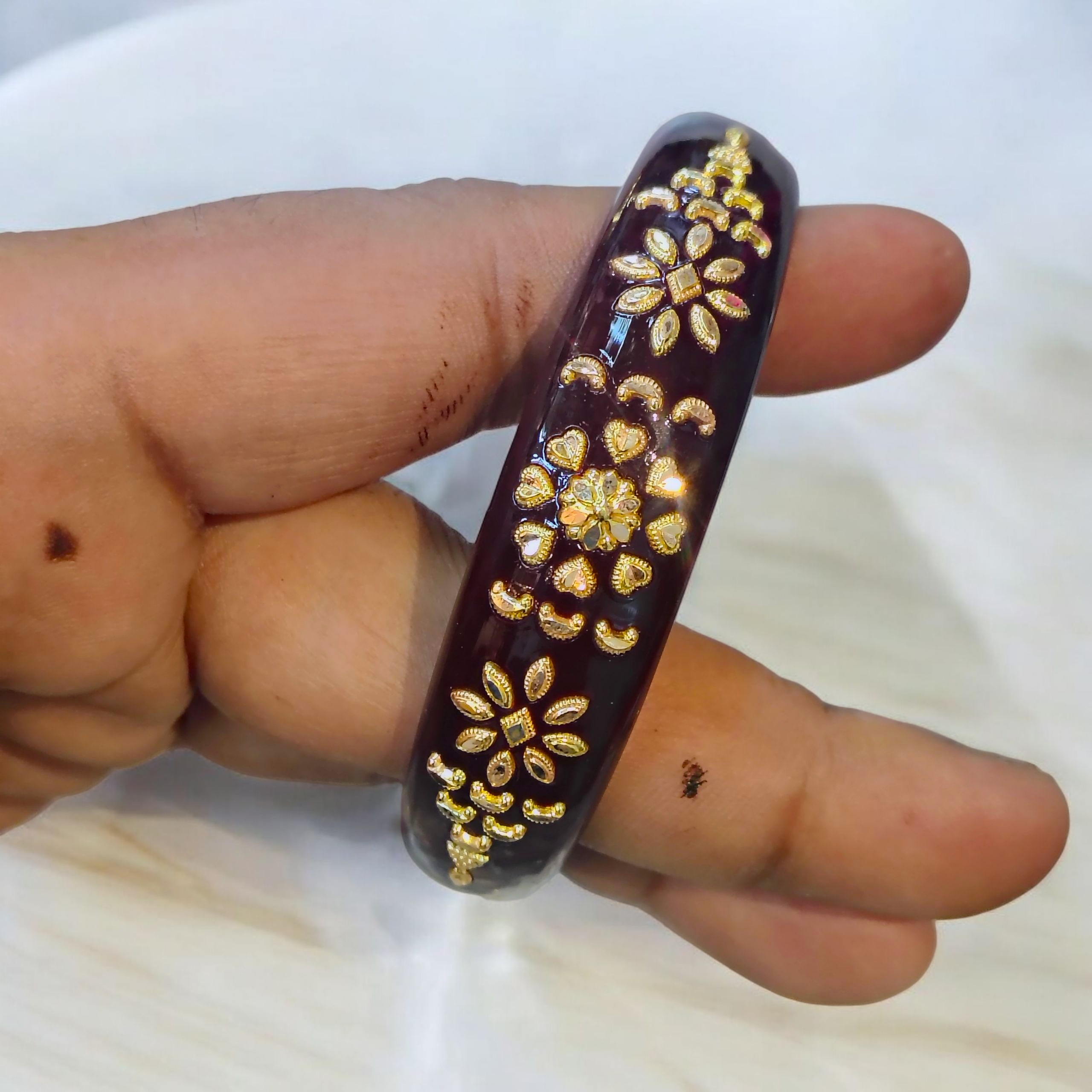 (GBP50) RAJLAXMI BOMBER DESIGN COFFEE COLOUR (50 TONCH) KDM GOLD BRACELET POLA 1 PIECE FOR MARRIED WOMEN (REGULAR USE) APPROX WGT: 0.400 GM SOLD BY (MLGJ).