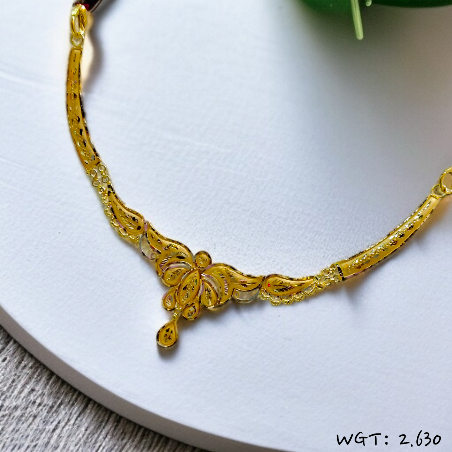 RAJLAXMI WGT: 2.630 GM APPROX HUID HALLMARK 22KT GOLD NECKLACE 1 PIECE WITH ADJUSTABLE TASSEL.