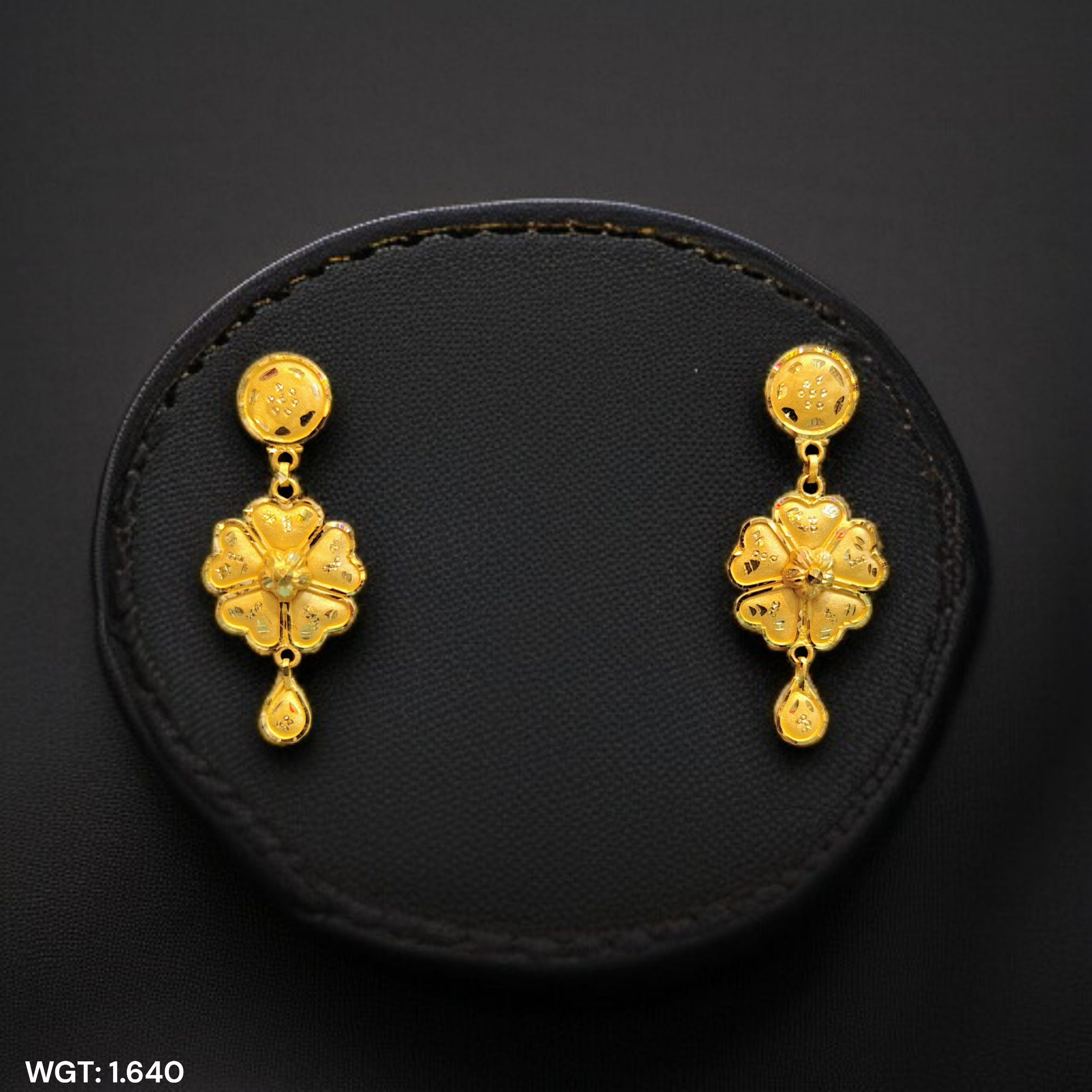 (GER22) BIS CERTIFIED WGT: 1.640 GM APPROX HUID HALLMARK 916 22KT GOLD EARRINGS KANBALA 1 PAIR FOR WOMEN.