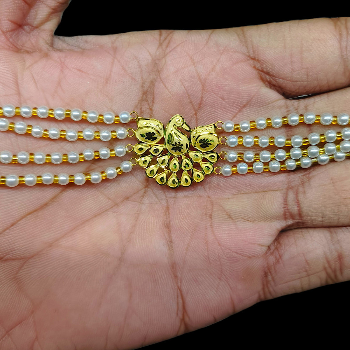 GMC9K- (GNDVXN)-(WGT: 0.760 GM APPROX) BIS CERTIFIED HUID HALLMARK 375 9KT GOLD MOTI CHOKER 1 PIECE WITH ADJUSTABLE TASSEL FOR GIFT IN MARRIAGE.