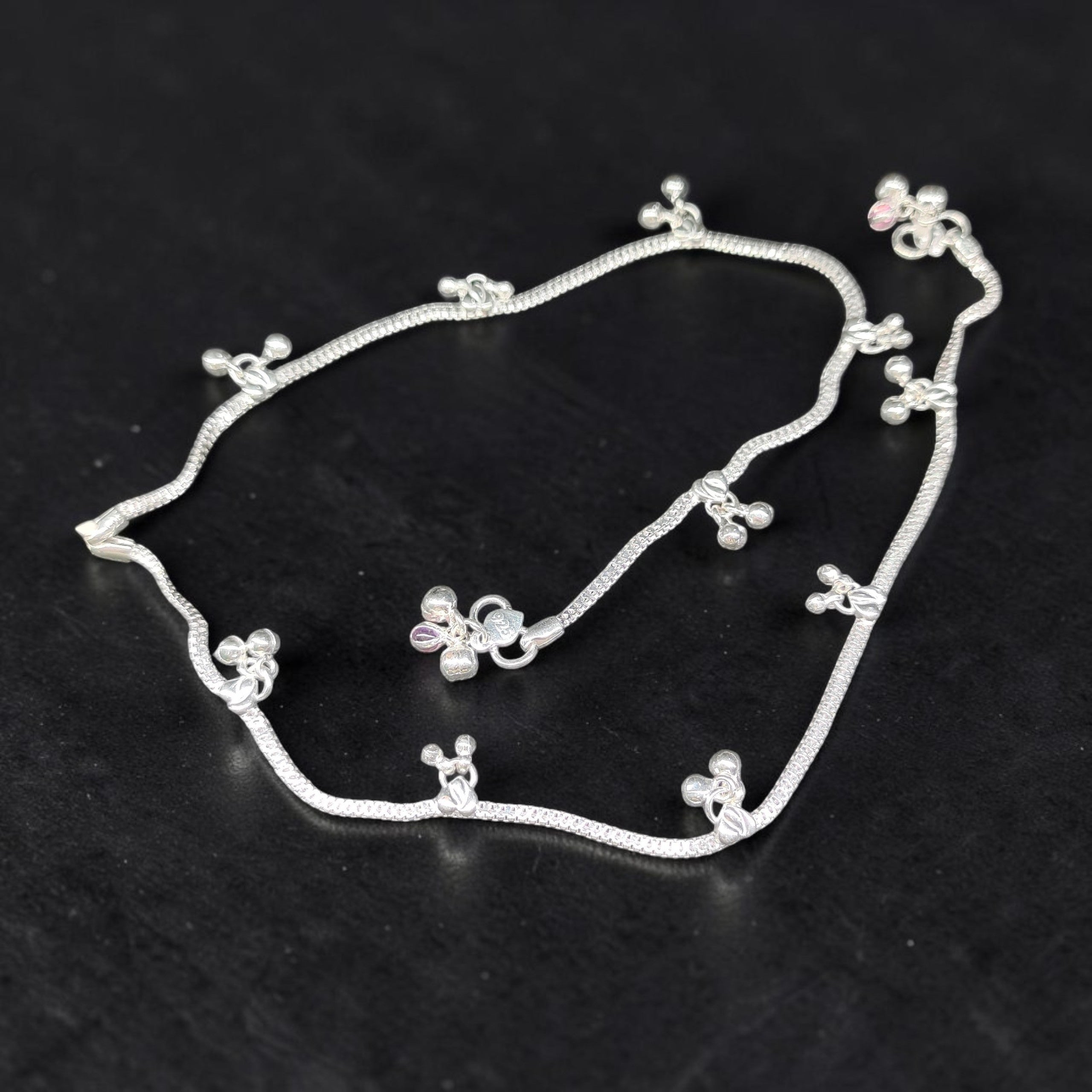 SILVER PAYEL- (WGT: 21.600 GM APPROX) BIS HALLMARK 925 SILVER PAYEL (ANKLET) 1 PAIR LENGTH: 10 INCH FOR WOMEN.