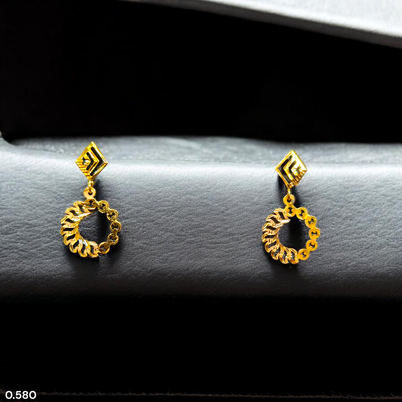 GOLD EARRINGS- WGT: 0.580 GM APPROX BIS CERTIFIED HUID HALLMARK 9KT GOLD EARRINGS 1 PAIR FOR WOMEN.