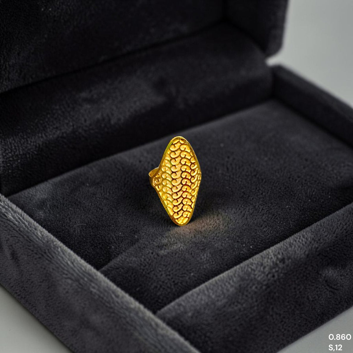 LADIES RING (Z249H2)-(SIZE: 12) WGT: 0.860 GM APPROX BIS CERTIFIED HUID HALLMARK 375 9KT GOLD RING FOR WOMEN 1 PIECE.