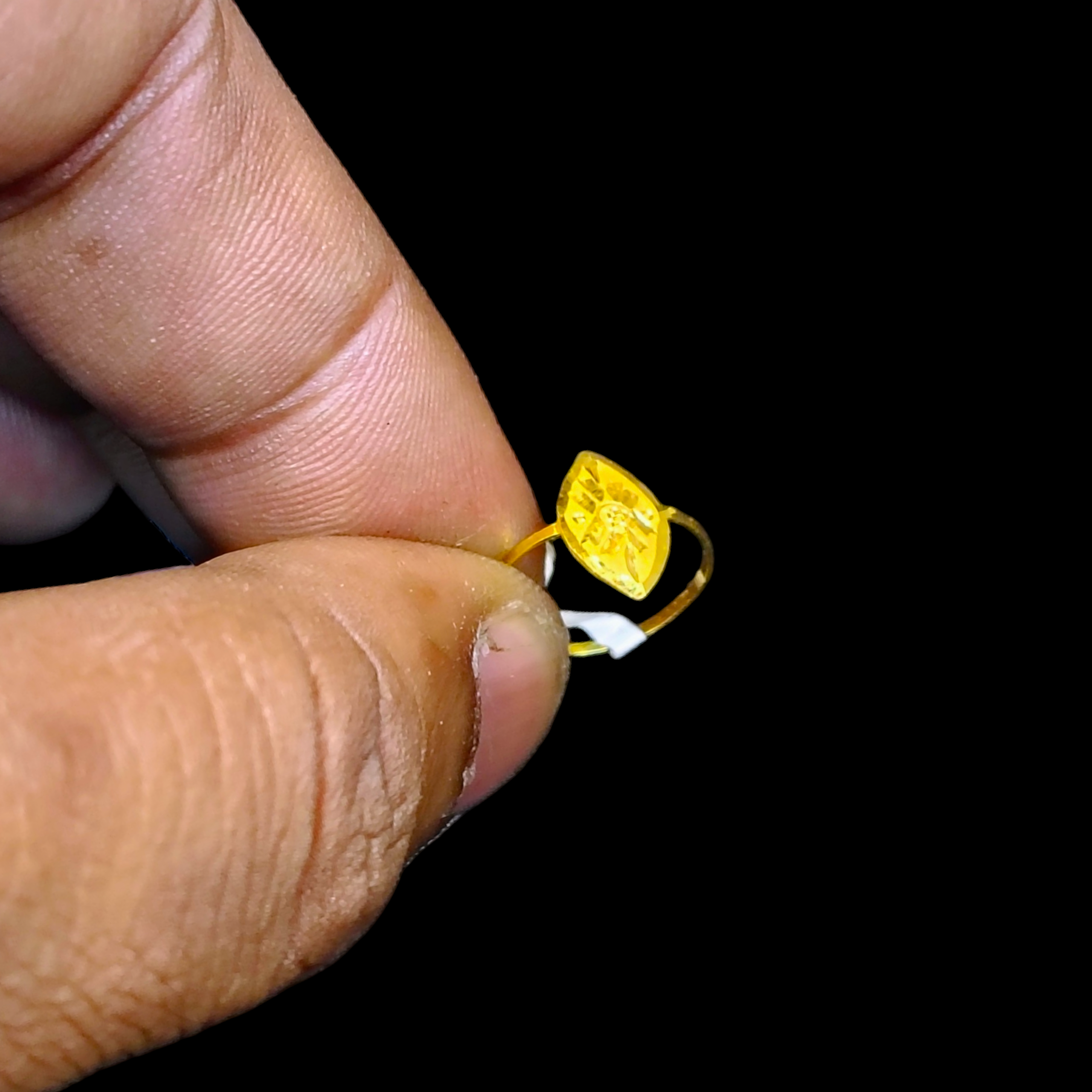 (GBJ) TRJ WGT: 0.230 GM APPROX 22KT HUID HALLMARK GOLD BABY FINGER RING 1 PIECE FOR RICE CEREMONY & BIRTHDAY.