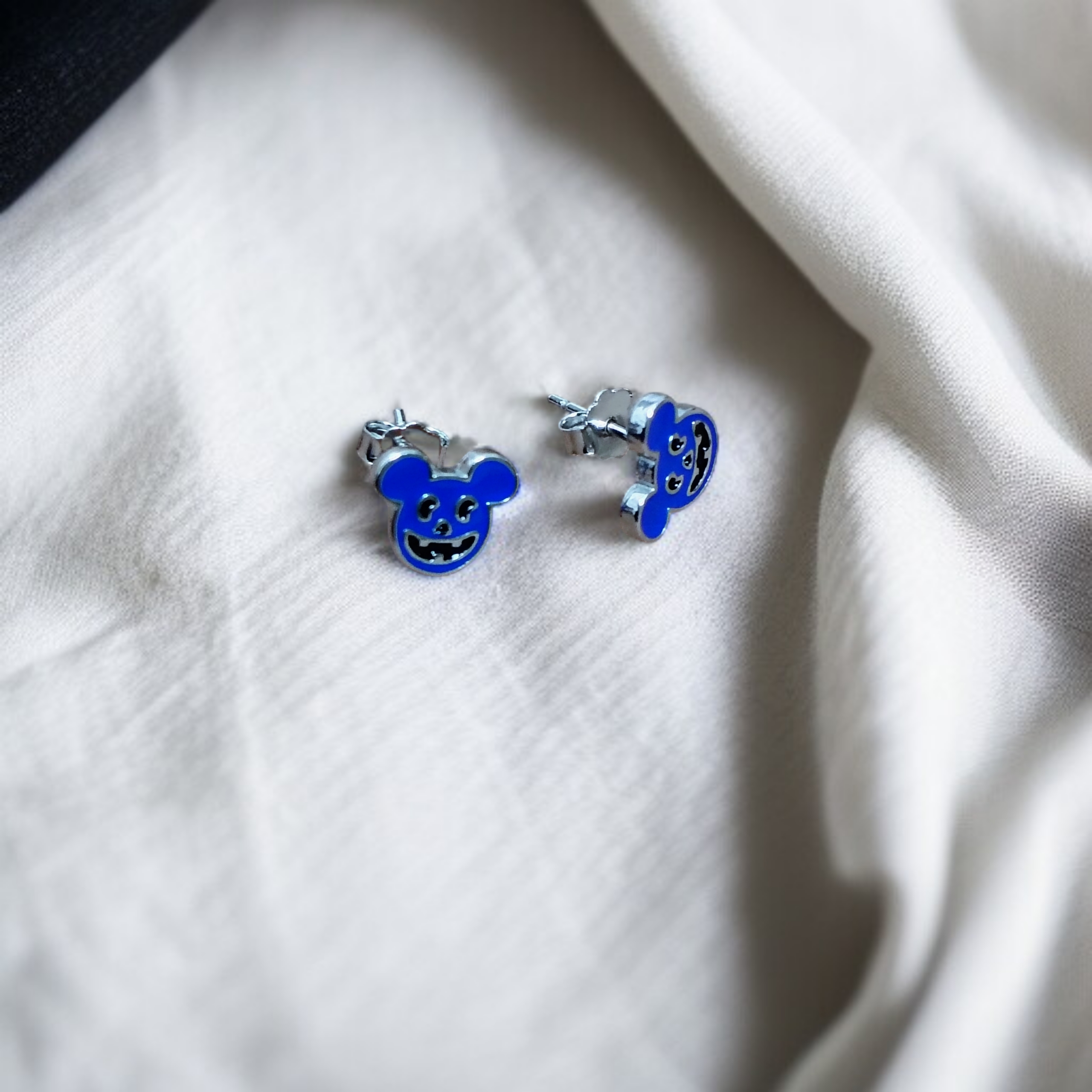 SILVER STUD - STERLING 925 HALLMARK SILVER STUD EARRINGS FOR WOMEN (1 PAIR) FOR REGULAR WEAR (SOLD ON MRP).