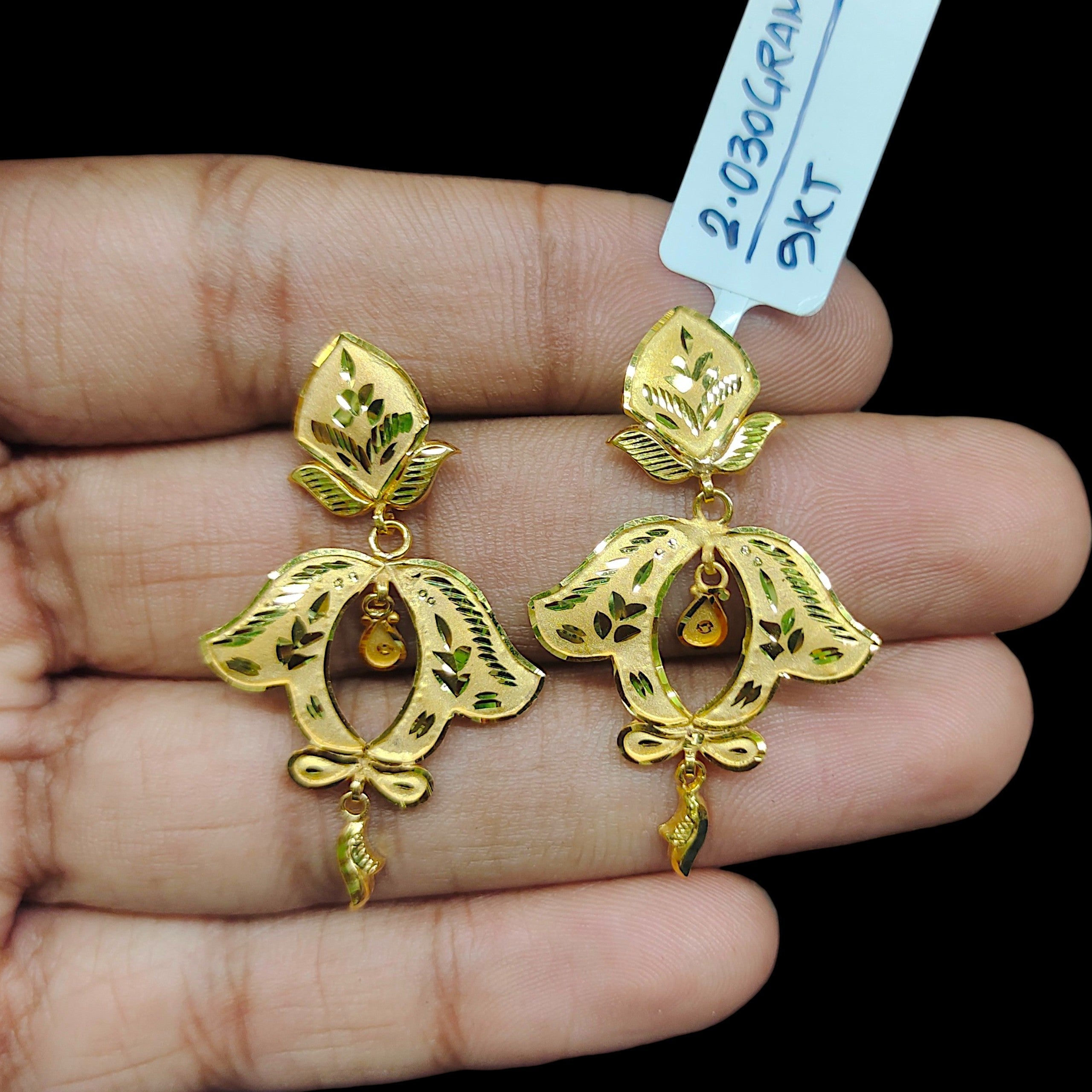 GOLD EARRINGS- (WGT: 2.030 GM APPROX) BIS CERTIFIED HUID HALLMARK 9KT GOLD EARRINGS 1 PAIR FOR WOMEN (BEST FOR GIFT IN MARRIAGE). (XFKJ27)-(KJ7U7Z)