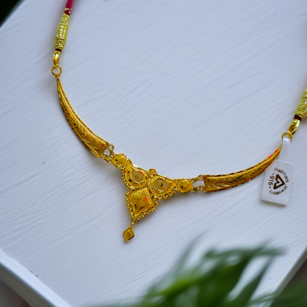 RAJLAXMI D- N3DYFL WGT: 2.870 GM APPROX HUID HALLMARK 22KT GOLD NECKLACE 1 PIECE WITH ADJUSTABLE TASSEL.