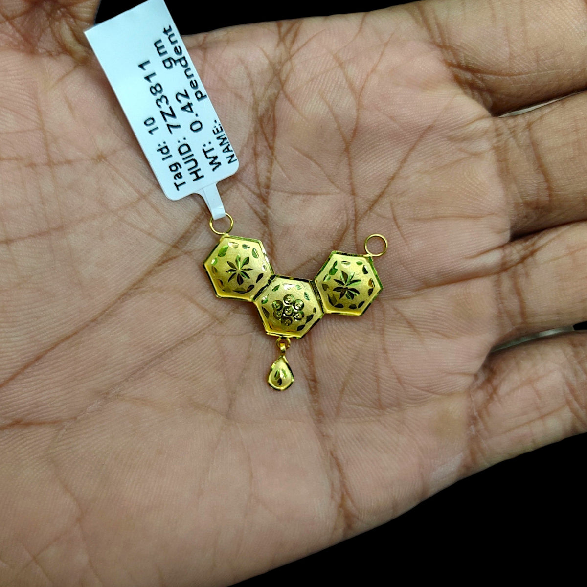 GPM9K- (WGT: 0.420 GM APPROX) BIS CERTIFIED HUID HALLMARK 375 9KT GOLD PENDANT FOR WOMEN 1 PIECE WITH FREE MANGALSUTRA & TASSEL. (7Z3811)