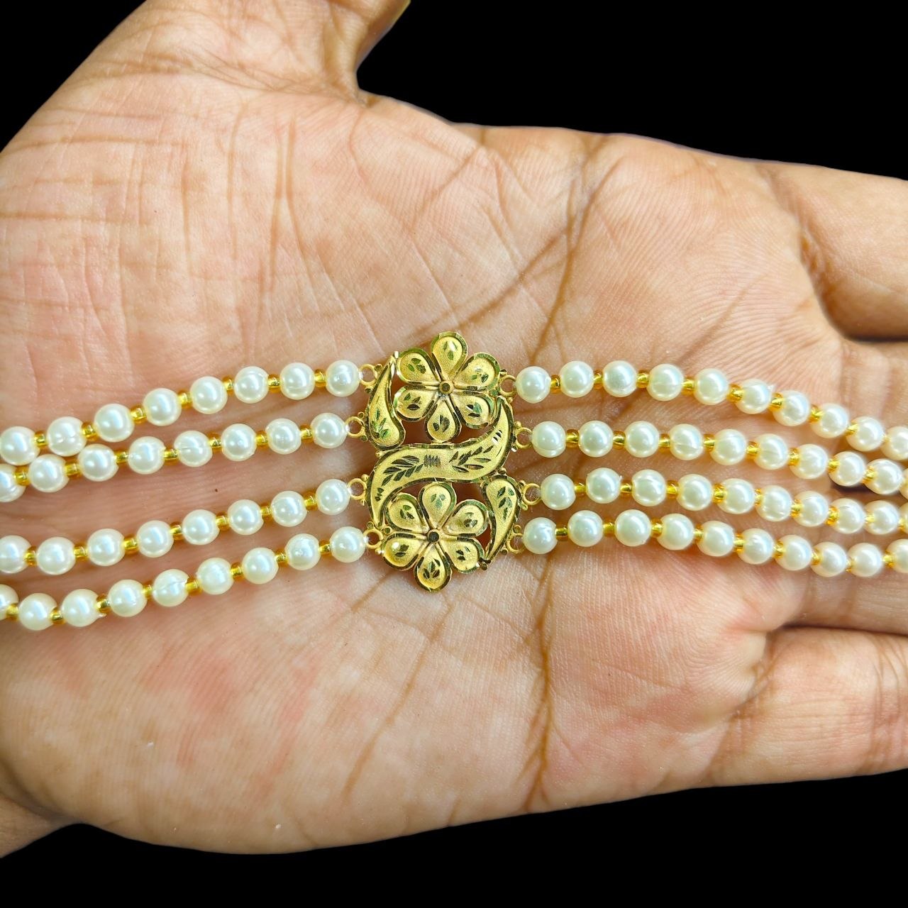 GOLD MANTASHA- (WGT: 1.050 GM APPROX) BIS CERTIFIED HUID HALLMARK 375 9KT GOLD MOTI MANTASHA WITH PEARL CHAIN FOR WOMEN.(FWG4VL)