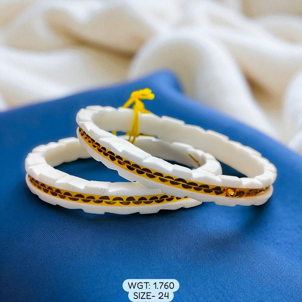 TRJ (SIZE: 24) WGT: 1.760 GM APPROX HUID HALLMARK 22KT GOLD SAKHA BANGLES 1 PAIR DESIGN FOR REGULAR USE.