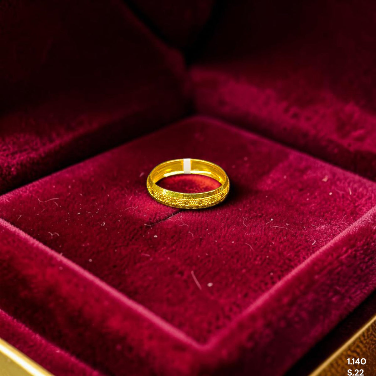 LADIES RING- (4Q791D)-(SIZE: 22) WGT: 1.140 GM APPROX BIS CERTIFIED HUID HALLMARK 9KT GOLD THUMB RING FOR UNISEX 1 PIECE.