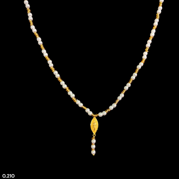 GOLD LOCKET- WGT: 0.210 GM APPROX BIS CERTIFIED HUID HALLMARK 22KT GOLD MOTI LOCKET 1 PIECE FOR WOMEN (WITH PUTI CHAIN).