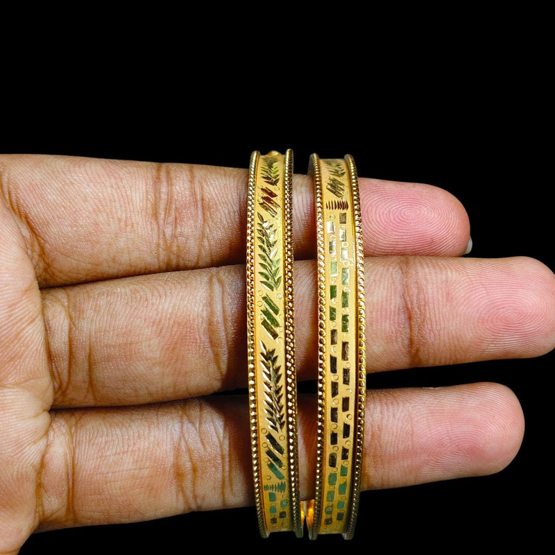 GOLD CHURI- SIZE-28 (WGT: 1.650 GM APPROX) BIS CERTIFIED HUID HALLMARK 22KT GOLD SOCKET CHURI (CHILA PATH DESIGN) 1 PAIR FOR REGULAR USE FOR WOMAN.