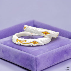 GSB22K- SIZE:25 (WGT: 2.920 GM APPROX) BIS CERTIFIED HUID HALLMARK 22KT GOLD SAKHA BADHANO 1 PAIR FOR WOMEN FOR REGULAR USE. (ECDQAZ)-(7ZIAMC)