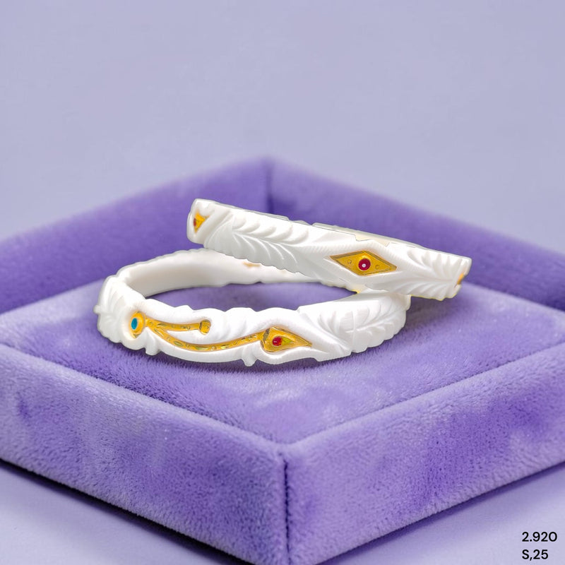 GSB22K- SIZE:25 (WGT: 2.920 GM APPROX) BIS CERTIFIED HUID HALLMARK 22KT GOLD SAKHA BADHANO 1 PAIR FOR WOMEN FOR REGULAR USE. (ECDQAZ)-(7ZIAMC)