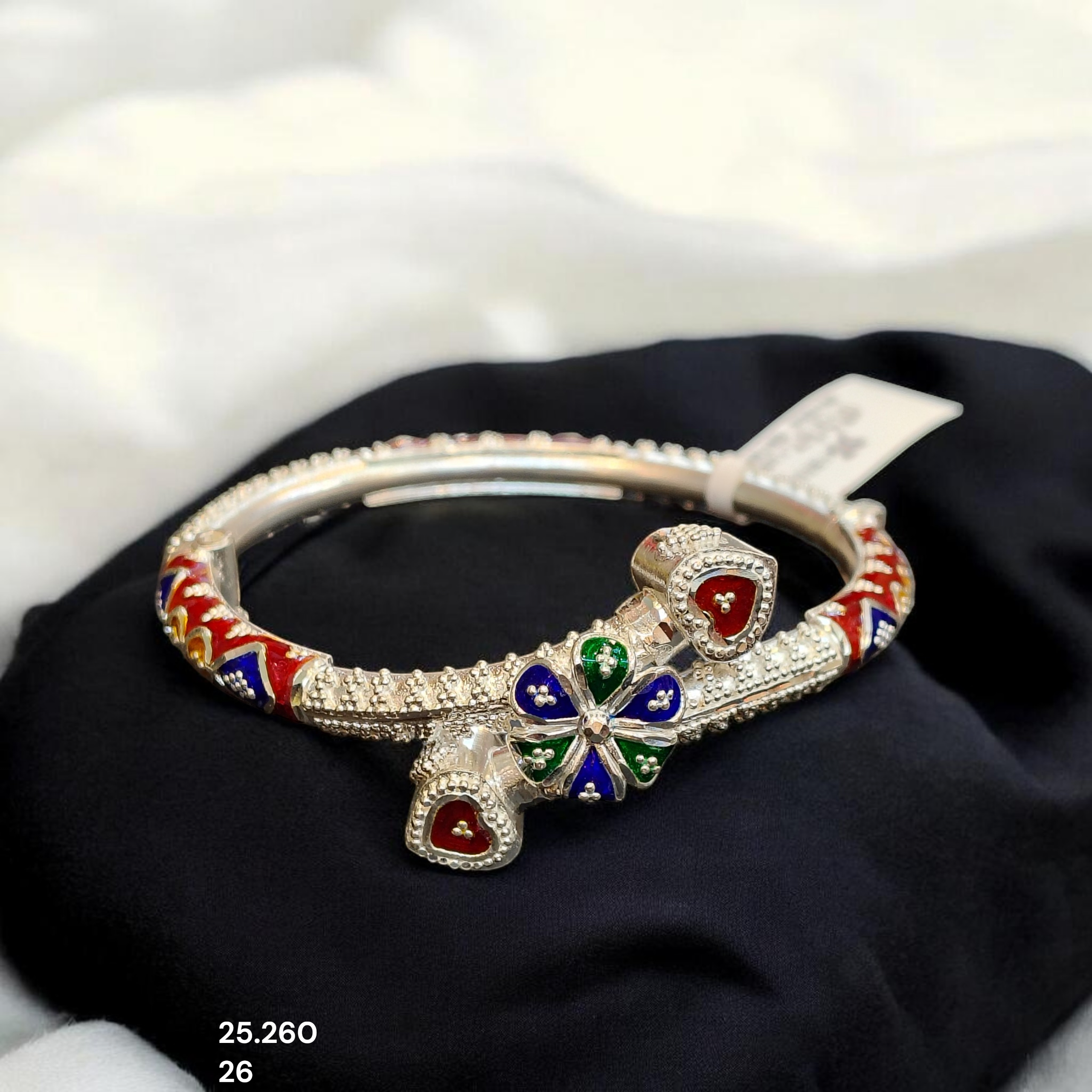 LUXURY SILVER BALA- (SIZE 26 KHILEN) CERTIFIED BIS HALLMARK 925 SILVER BALA (MANIPUR DESIGN) APPROX WGT: 25.260 GM (1 PIECE) FOR REGULAR USE FOR WOMEN.