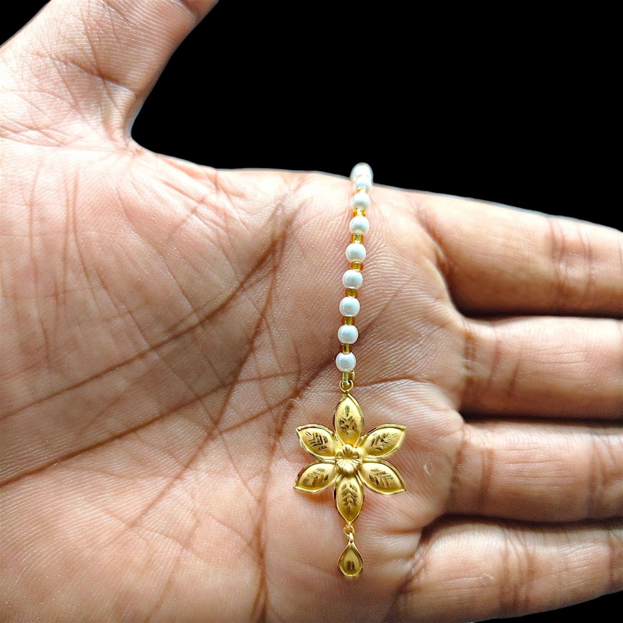 GOLD TICKLY- BIS CERTIFIED WGT: 0.630 GM APPROX HUID HALLMARK 916 22KT GOLD TICKLY (MANGTIKA) 1 PIECE FOR MARRIAGE.