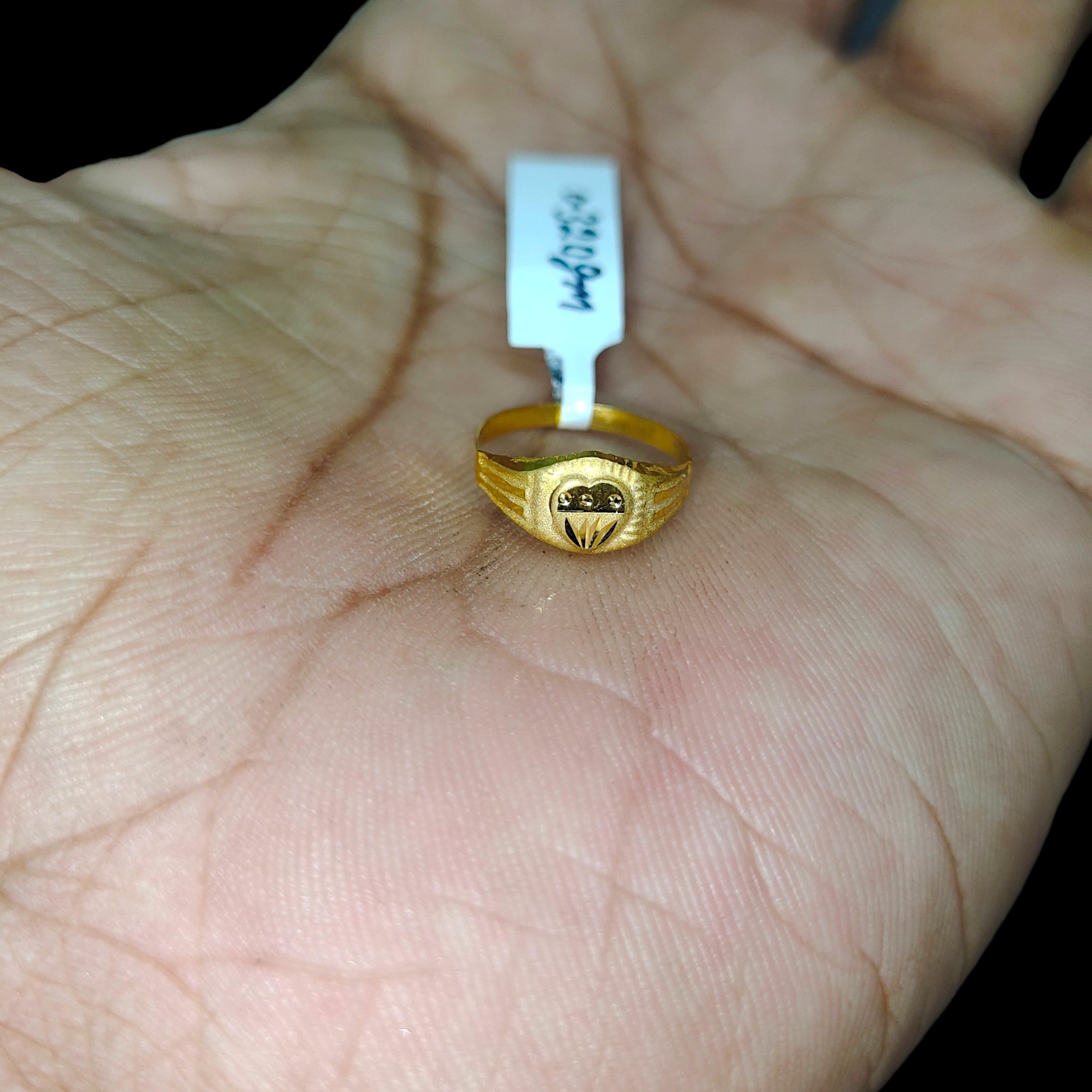 BABY JEWELLERY- TRJ WGT: 0.320 GM APPROX 375 9KT HUID HALLMARK GOLD BABY FINGER RING 1 PIECE FOR RICE CEREMONY & BIRTHDAY.