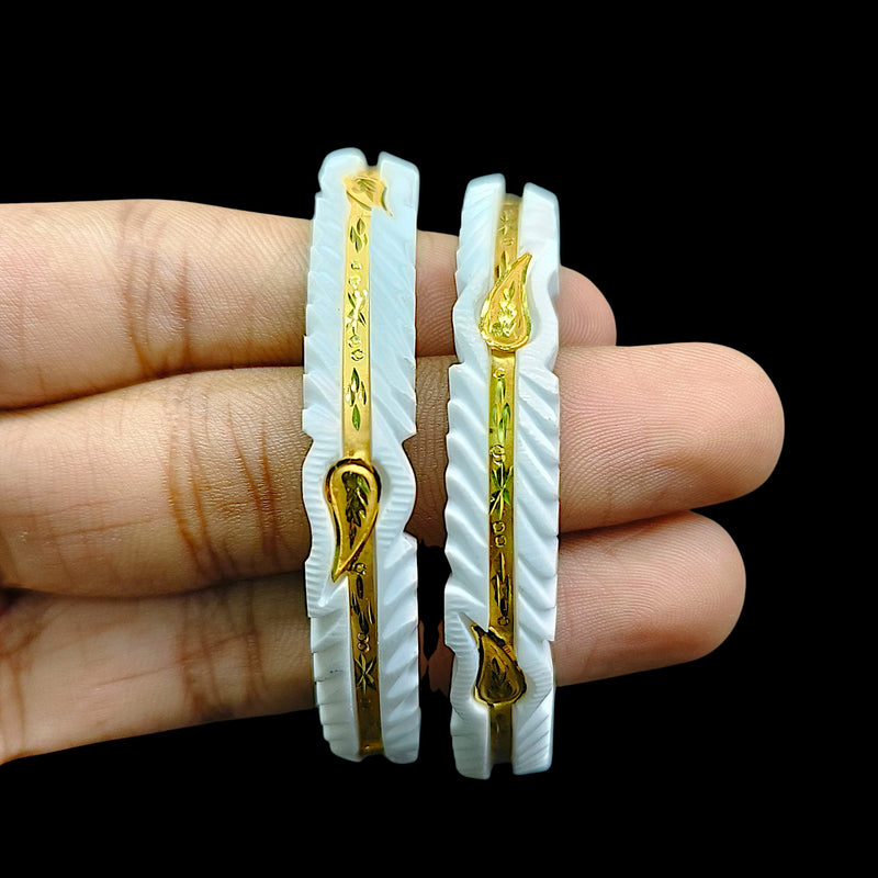 GSB9K- (4UBHDH)-(4DJYIH) (SIZE:24) (WGT: 1.640 GM APPROX) BIS CERTIFIED HUID HALLMARK 375 9KT GOLD SAKHA BADHANO 1 PAIR FOR WOMEN (CHILA PATH DESIGN) NOT FOR REGULAR USE.