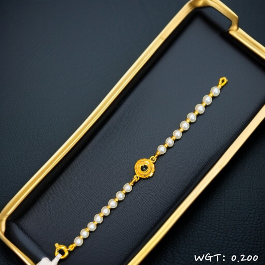 RAJLAXMI WGT: 0.200 GM APPROX HUID HALLMARK 916 22KT GOLD WRISTLET WITH PEARL CHAIN FOR BABY.