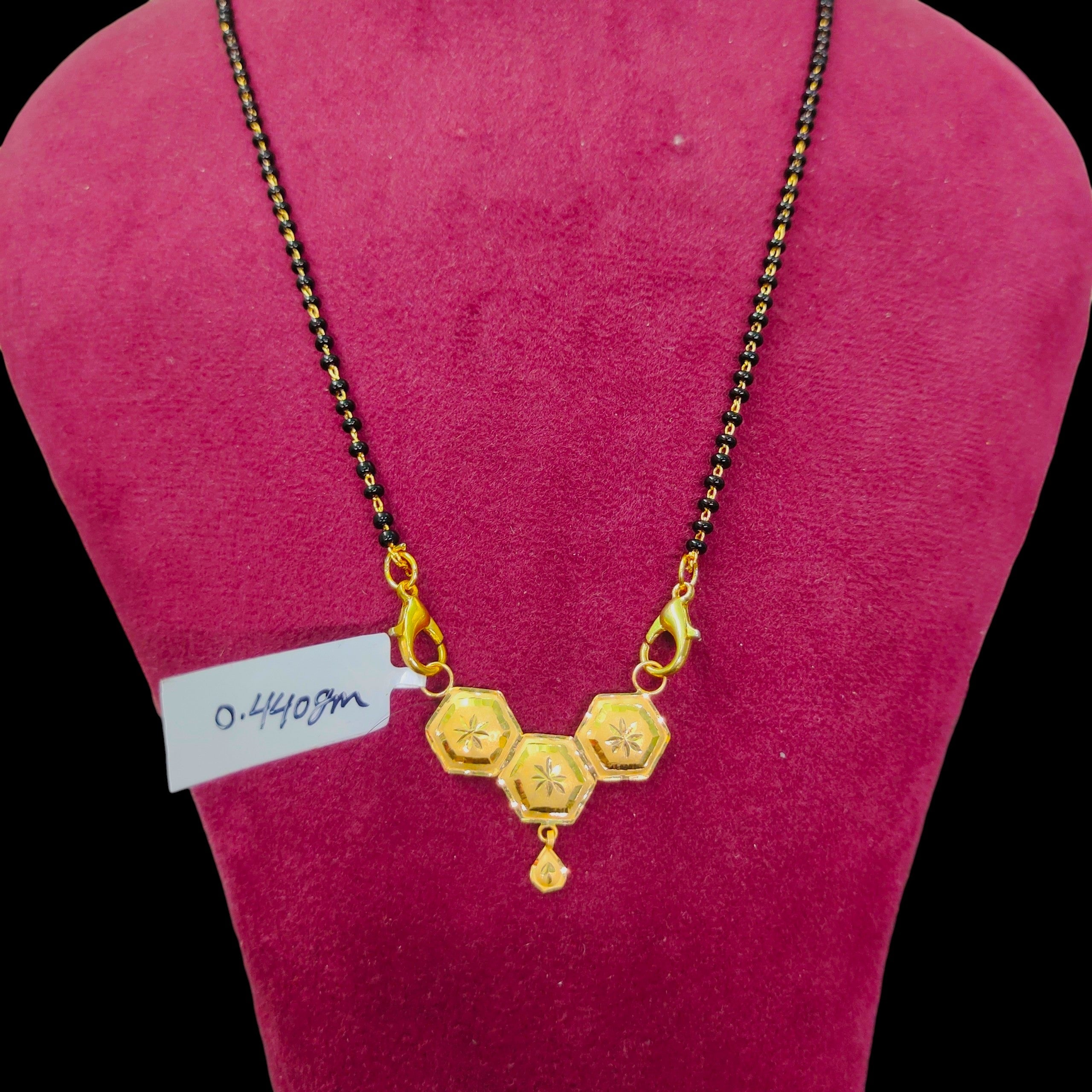 GOLD PENDANT- (WGT: 0.440 GM APPROX) BIS CERTIFIED HUID HALLMARK 375 9KT GOLD PENDANT FOR WOMEN 1 PIECE WITH FREE MANGALSUTRA & TASSEL.