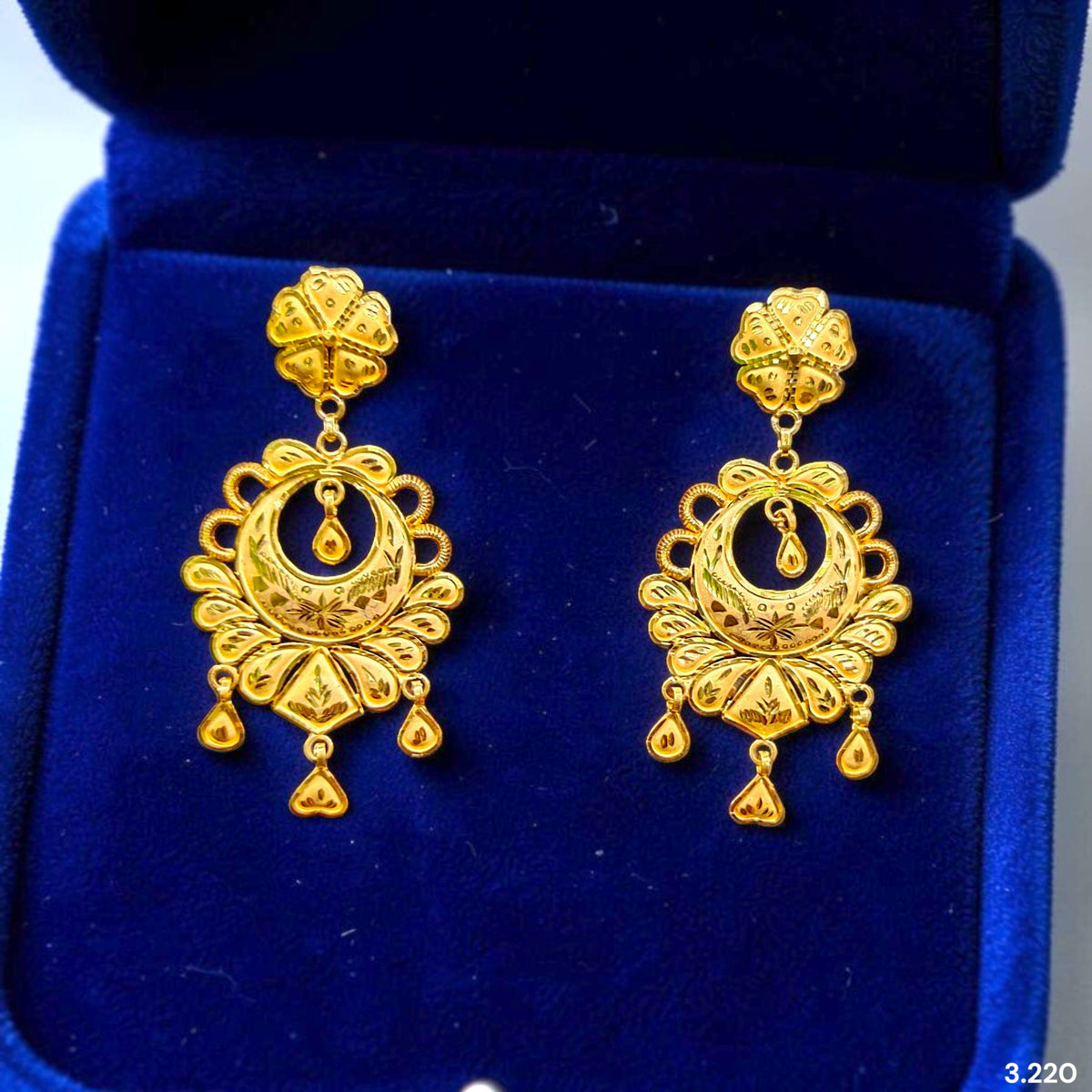 GOLD EARRINGS- (WGT: 3.220 GM APPROX) BIS CERTIFIED HUID HALLMARK 9KT GOLD EARRINGS 1 PAIR FOR WOMEN (BEST FOR GIFT IN MARRIAGE). (9BA1J6)-(AKWEQ5)
