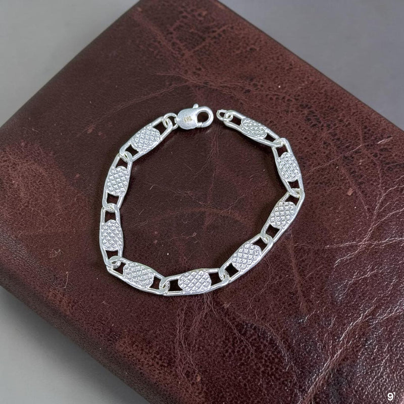 SILVER WRISTLET- (A02) (WGT:26.400 GM APPROX) 625 SILVER WRISTLET FOR MEN 9