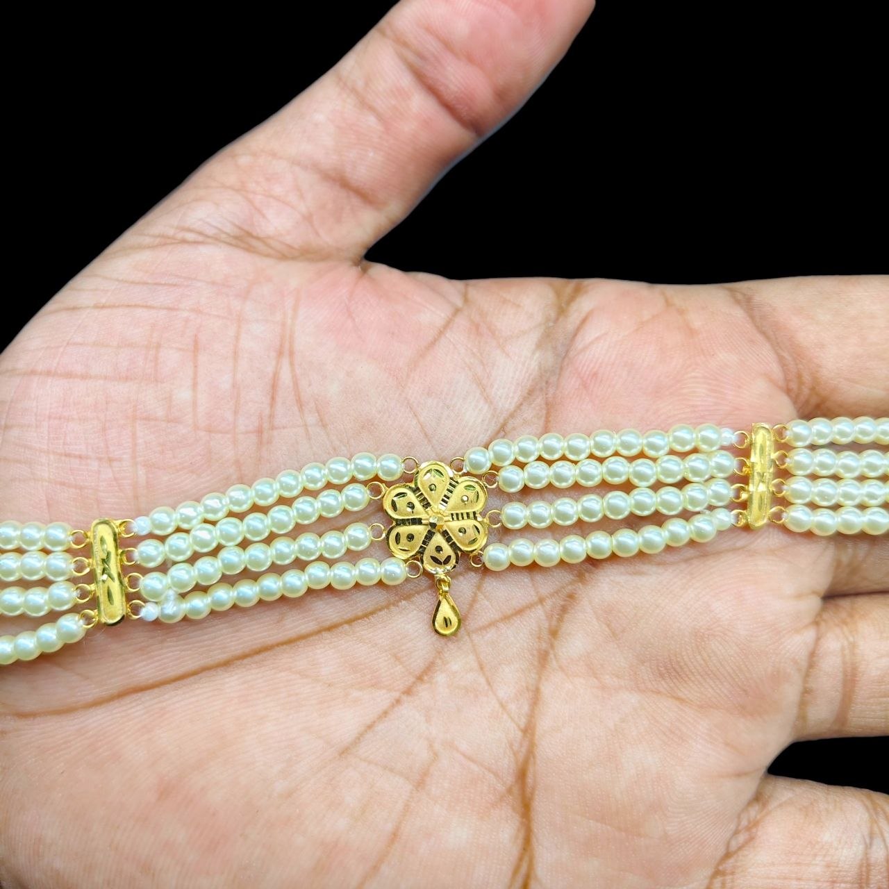 GMC9K- (WGT: 0.880 GM APPROX) BIS CERTIFIED HUID HALLMARK 375 9KT GOLD MOTI CHOKER 1 PIECE WITH ADJUSTABLE TASSEL FOR GIFT IN MARRIAGE.