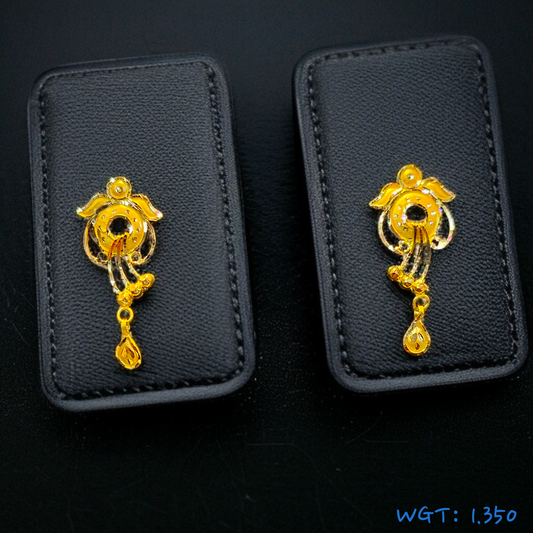 (GPT) RAJLAXMI WGT: 1.350 GM APPROX HUID HALLMARK 916 22KT GOLD EAR TOPS STUD 1 PAIR FOR REGULAR USE.