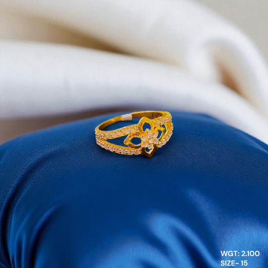 TRJ (SIZE: 15) CERTIFIED BIS HUID HALLMARK 750 18KT GOLD LADIES FINGER RING FOR WOMEN 1 PIECE (WGT: 2.100 GRAM APPROX) STUDDED WITH ITALIAN VVS QUALITY CZ STONE.