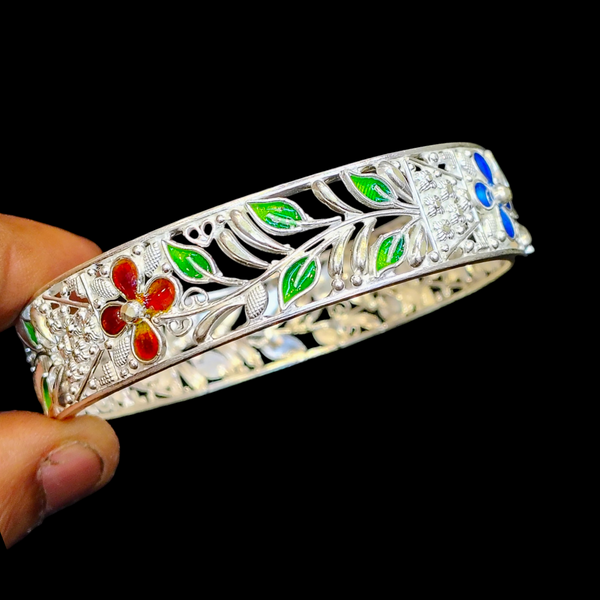 SILVER BANGLES- (SIZE 25) CERTIFIED BIS HALLMARK 925 SILVER CHUR (MANIPUR DESIGN) APPROX WGT: 21.060 GM (1 PIECE) FOR REGULAR USE FOR WOMEN.