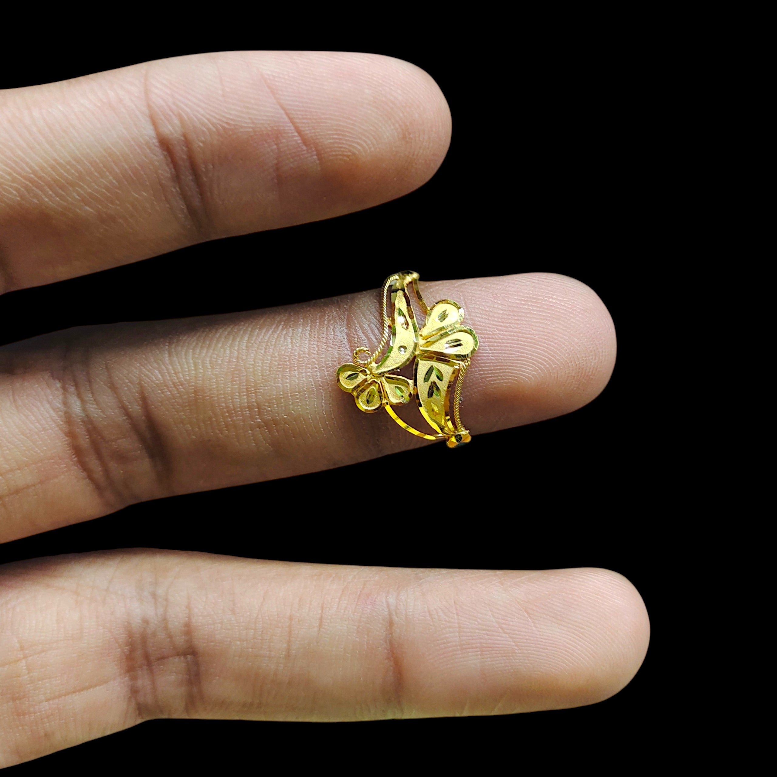 LADIES RING- (SIZE: 11) WGT: 0.590 GM APPROX BIS CERTIFIED HUID HALLMARK 9KT GOLD FINGER RING FOR WOMEN 1 PIECE. (WC9RBR)