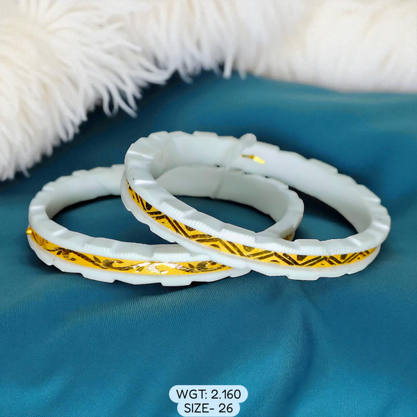 TRJ (SIZE: 26) WGT: 2.160 GM APPROX HUID HALLMARK 22KT GOLD SAKHA BANGLES 1 PAIR DESIGN FOR REGULAR USE.