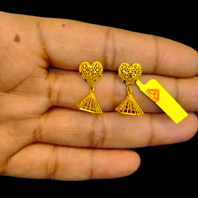 GOLD EARRINGS- WGT: 1.330 GM APPROX BIS CERTIFIED HUID HALLMARK 9KT GOLD EARRINGS 1 PAIR FOR WOMEN.