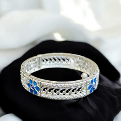 SILVER BANGLES- (SIZE 27 KHILEN) CERTIFIED BIS HALLMARK 925 SILVER CHUR (MANIPUR DESIGN) APPROX WGT: 23.640 GM (1 PIECE) FOR REGULAR USE FOR WOMEN.