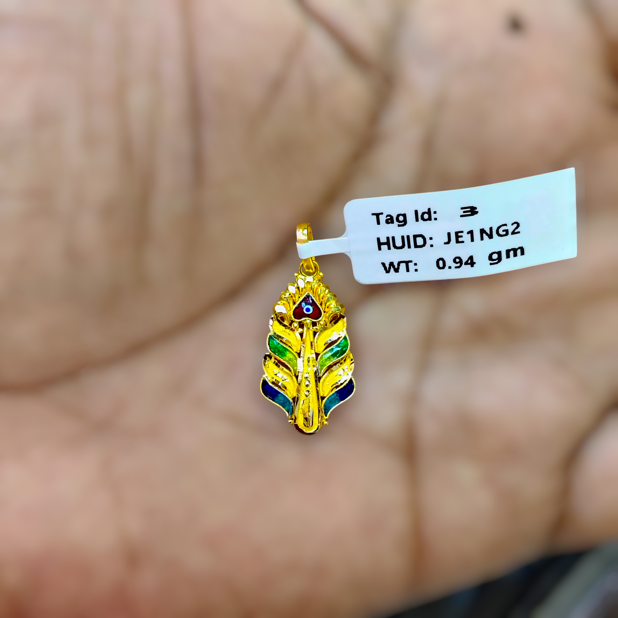 (GLC22) LOCKET WGT: 0.940 GM APPROX BIS CERTIFIED HUID HALLMARK 916 22KT GOLD LOCKET 1 PIECE FOR UNISEX. (CHAIN NOT INCLUDED).