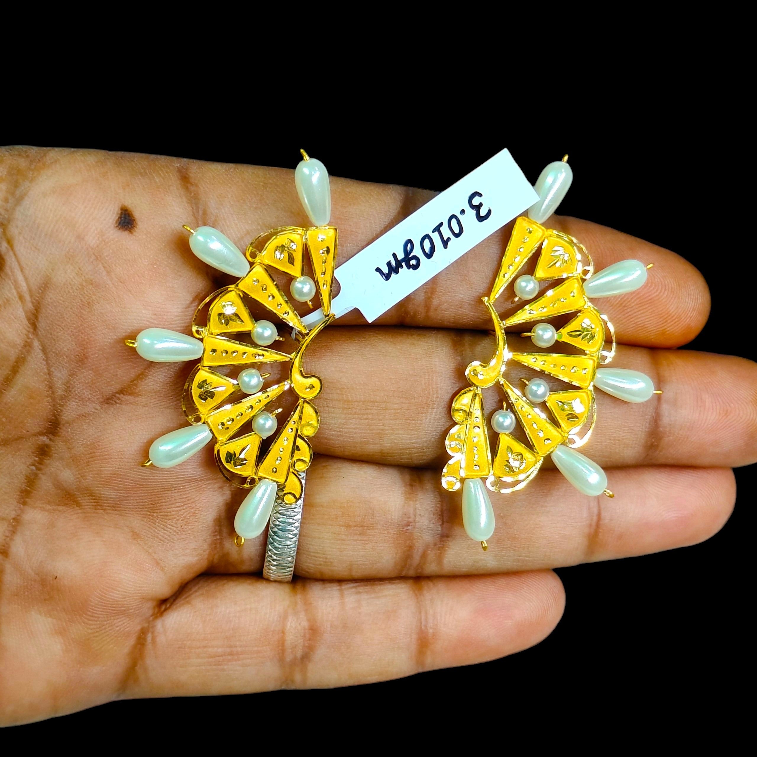 GOLD EARRINGS- BIS CERTIFIED WGT: 3.010 GM APPROX HUID HALLMARK 916 22KT GOLD EARRINGS 1 PAIR FOR WOMEN.