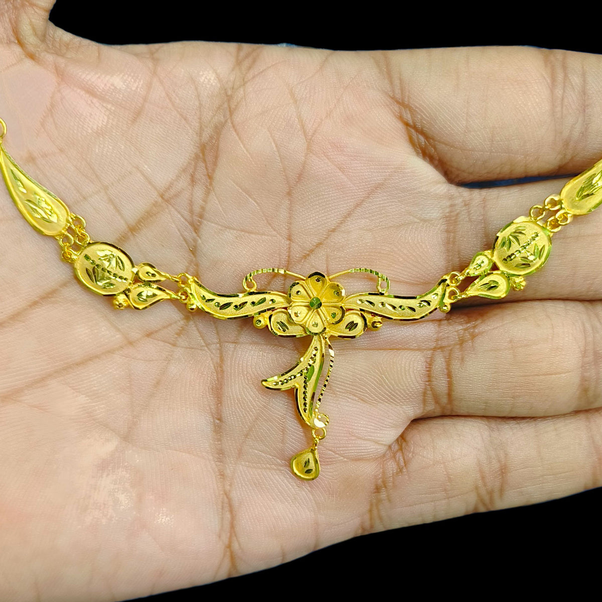 GOLD NECKLACE- (AXBGDP)-(WGT: 2.238 GM APPROX) BIS CERTIFIED HUID HALLMARK 375 9KT GOLD NECKLACE 1 PIECE FOR WOMEN WITH FREE ADJUSTABLE TASSEL.